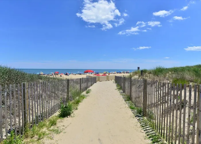 3 Bedroom Ocean Block At Seaside Retreat Just Steps From The Beach! Ocean City